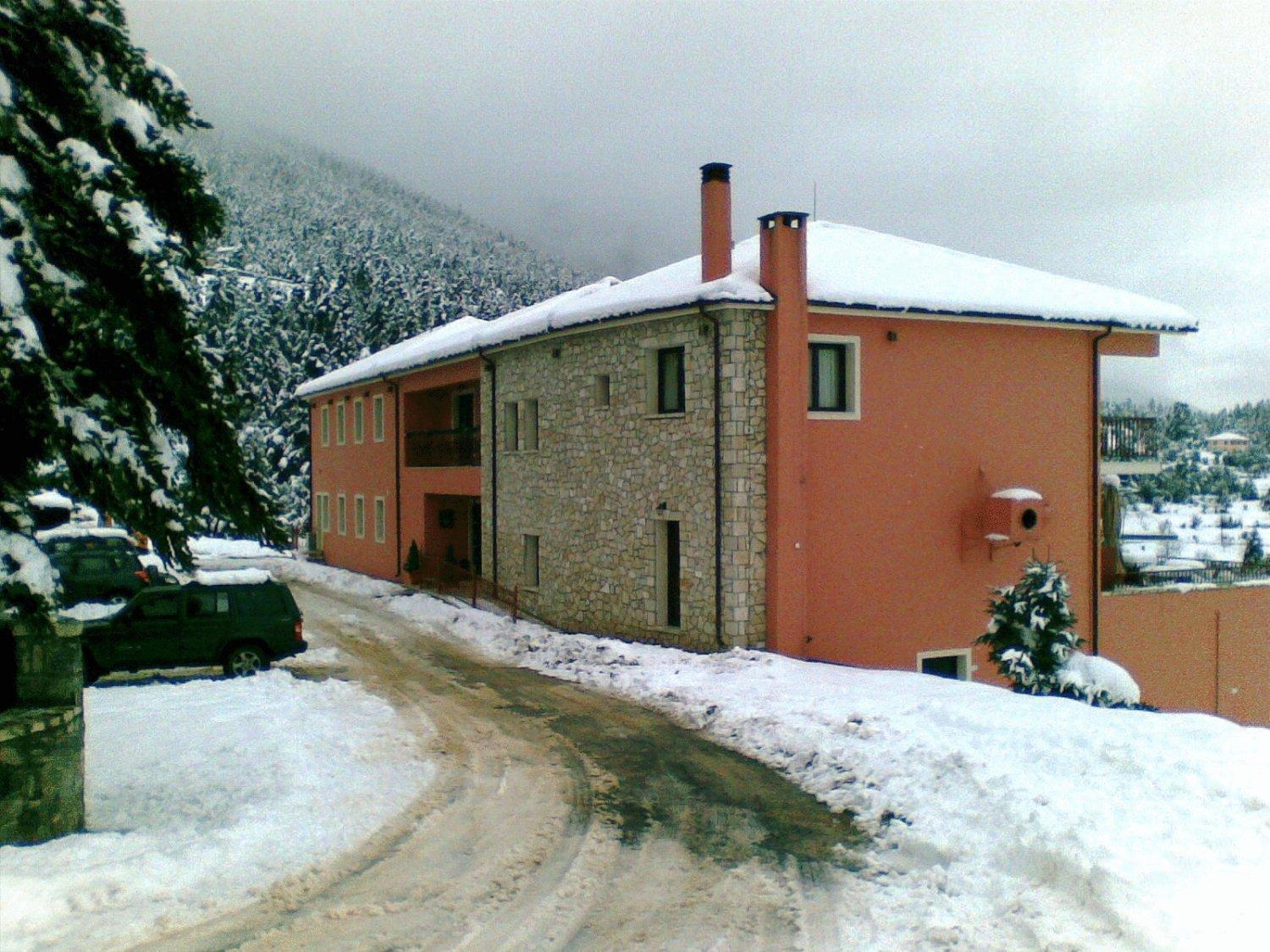 Vytina Mountain View Hotel Exterior photo